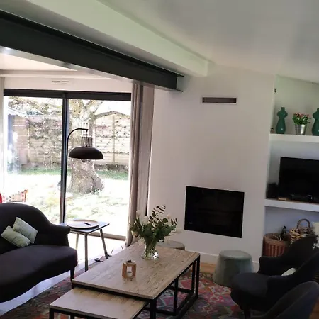 Biarritz, Maison Calme Avec Piscine Anglet