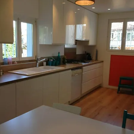 Charmante Maison Avec Piscine Vila *