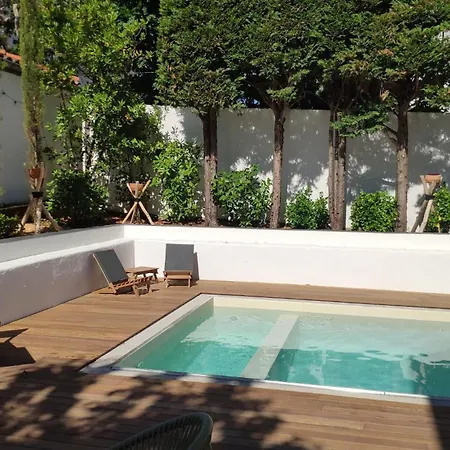 Charmante Maison Avec Piscine *