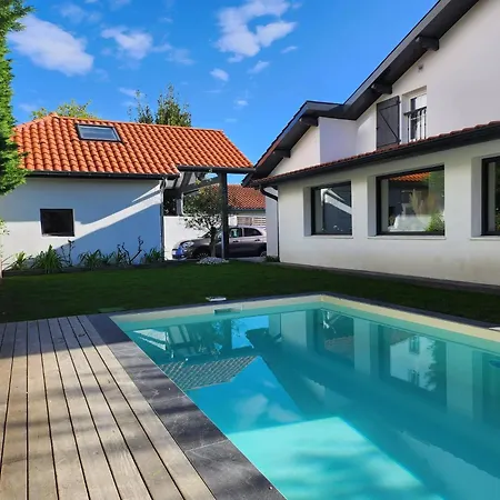 Villa Biarritz, Maison Calme Avec Piscine