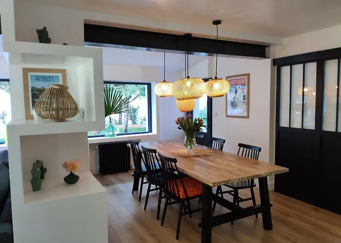 Charmante Maison Avec Piscine Villa Anglet